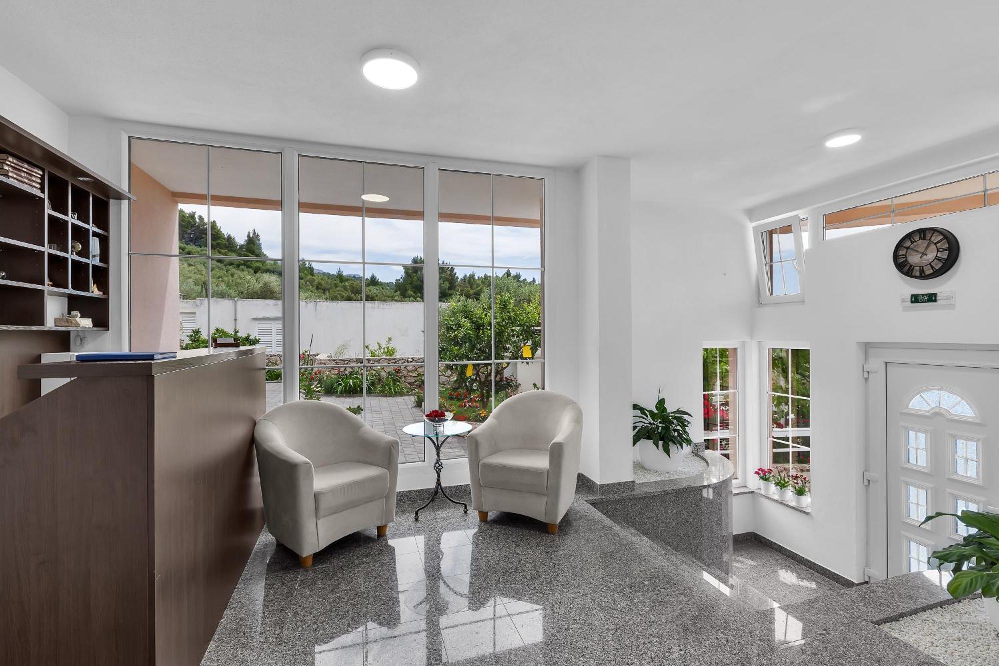 Apartments Villa Katarina Tučepi Extérieur photo