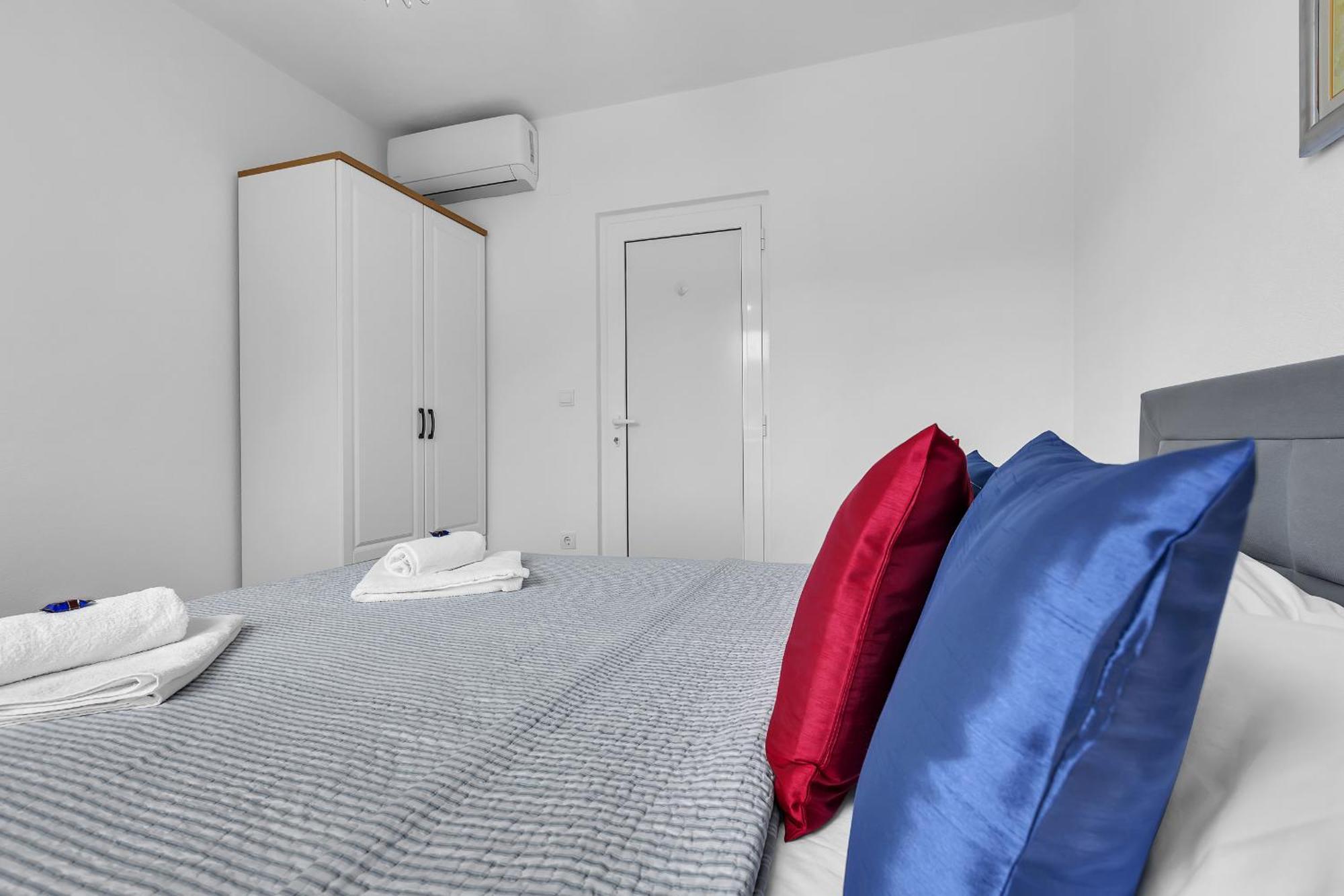 Apartments Villa Katarina Tučepi Extérieur photo