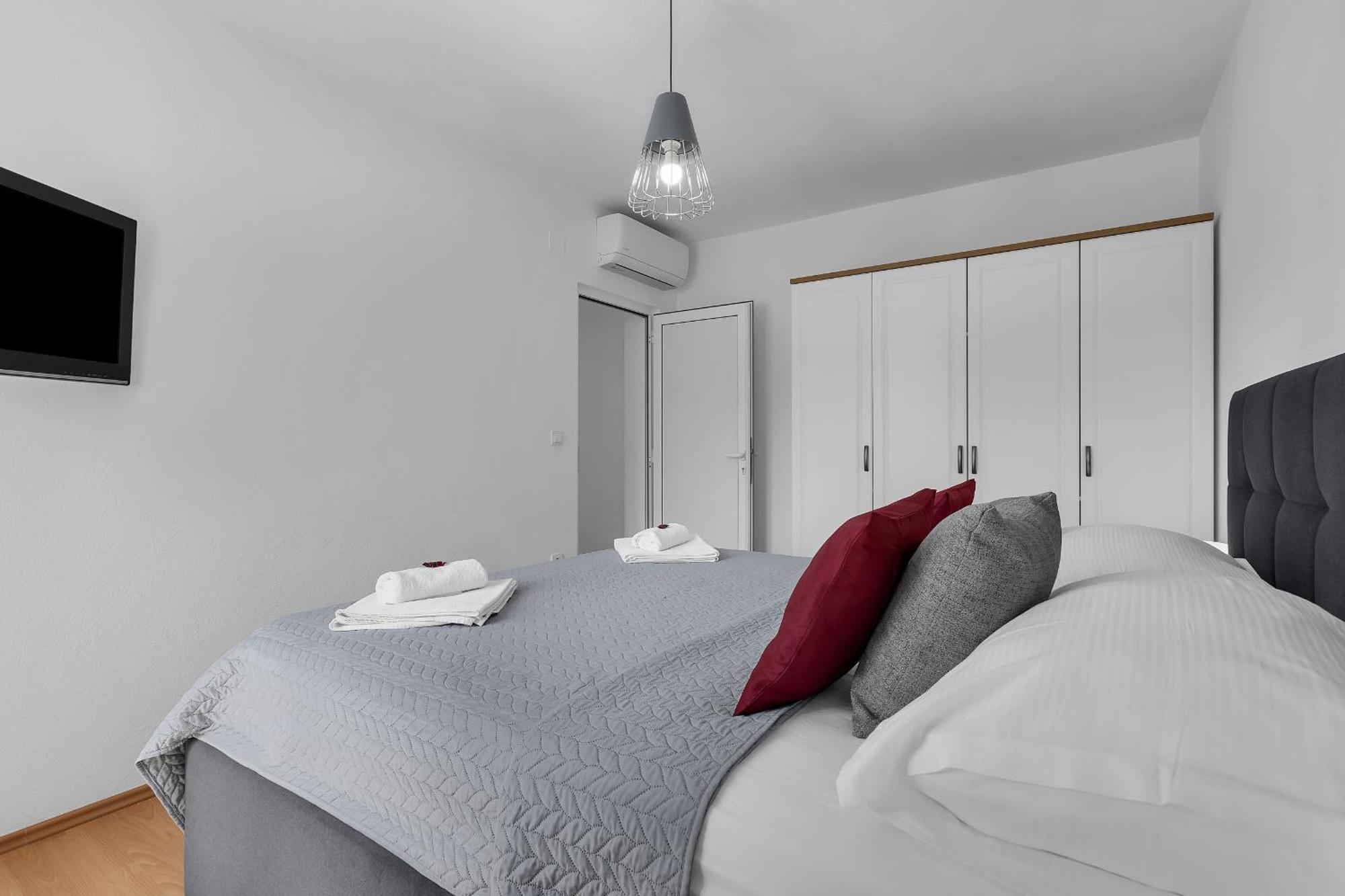 Apartments Villa Katarina Tučepi Extérieur photo